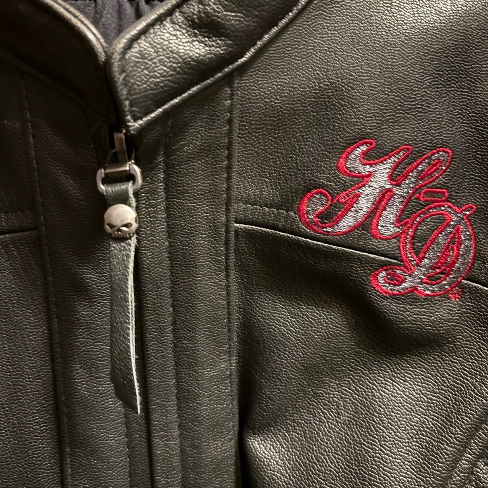Leather jacket - Picture 5 of 5
